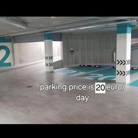 Happy Inn Presidential, Self Check-In, Parking In The Underground Garage VNO Eksteriør bilde