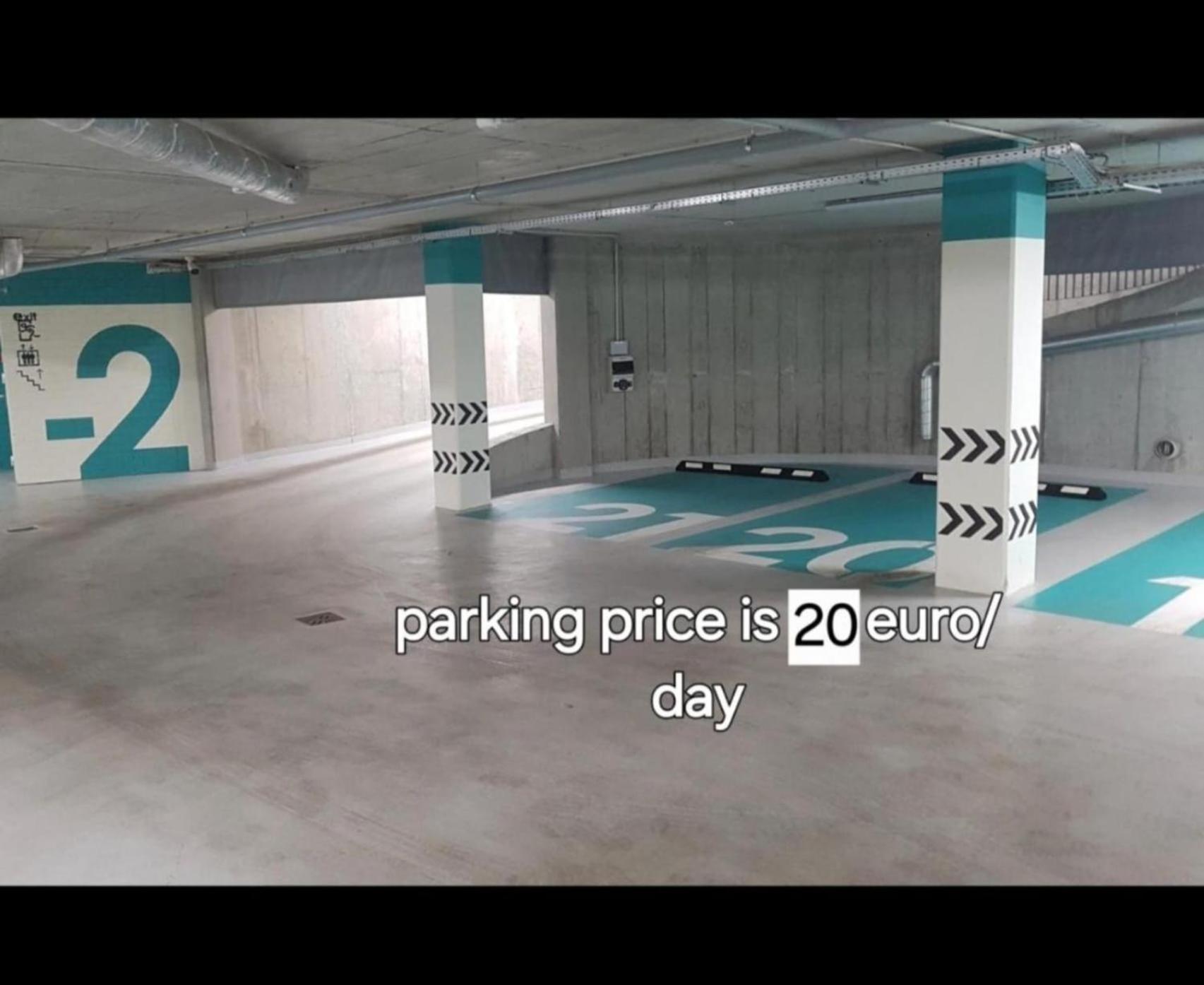 Happy Inn Presidential, Self Check-In, Parking In The Underground Garage VNO Eksteriør bilde