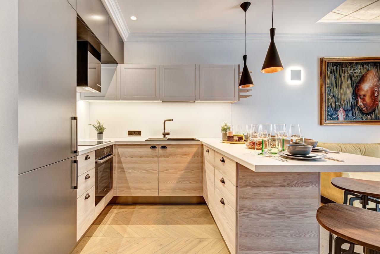 Happy Inn Presidential, Self Check-In, Parking In The Underground Garage VNO Eksteriør bilde